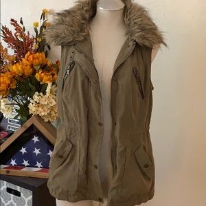 Buckle Daytrip fur Vest Medium